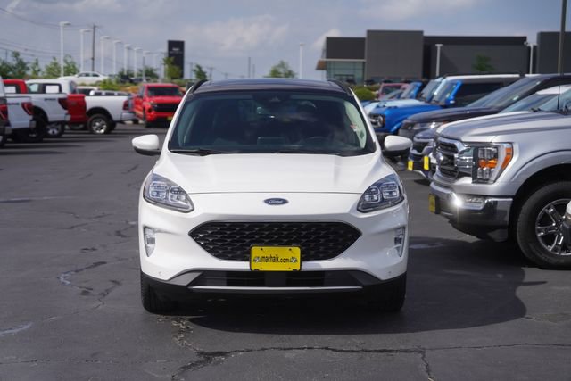 Certified 2020 Ford Escape Titanium w/ Titanium Premium Package 2.0 AWD/4WD image 3