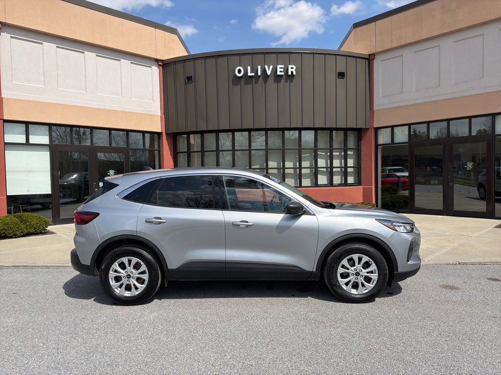 Certified 2023 Ford Escape Active AWD/4WD image 8