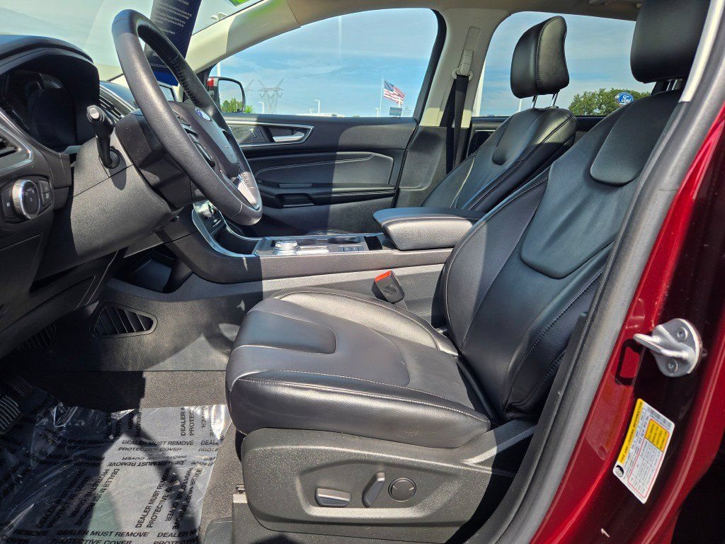 Certified 2022 Ford Edge Titanium AWD/4WD image 22