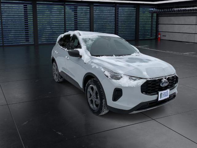 Certified 2025 Ford Escape ST-Line w/ Cold Weather Package image 9