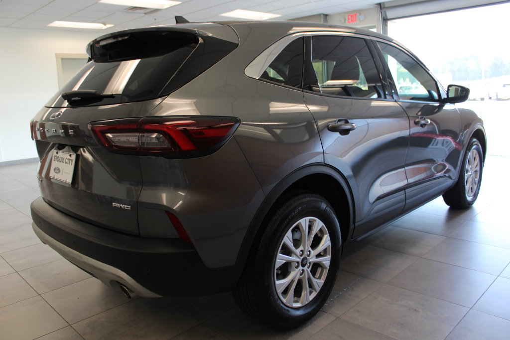 Certified 2023 Ford Escape Active w/ Tech Pack #1 AWD/4WD image 4