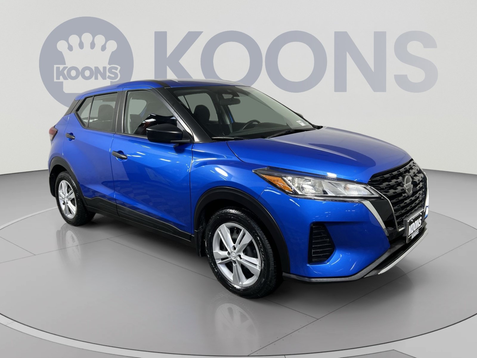 Used 2021 Nissan Kicks S FWD image 2