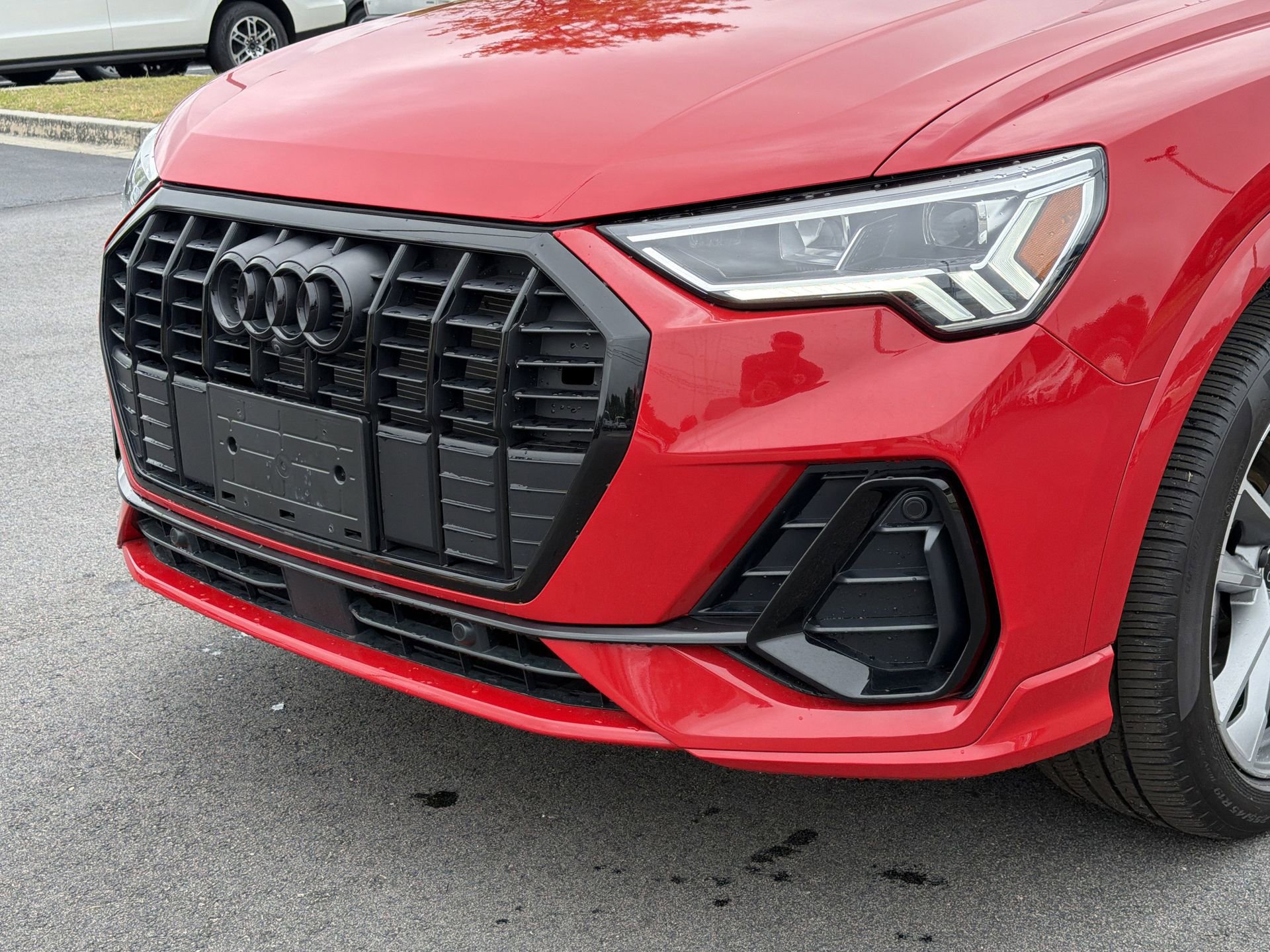 Used 2024 Audi Q3 2.0T Premium Plus w/ Premium Plus Package AWD/4WD image 31
