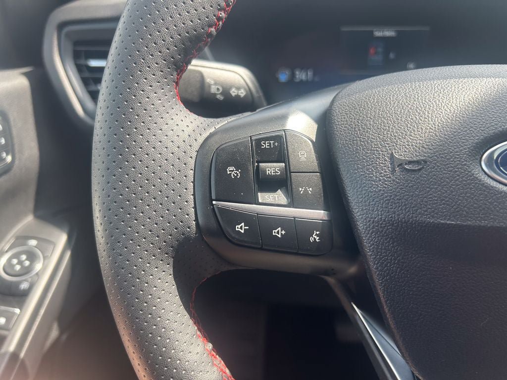 Certified 2025 Ford Escape ST-Line Elite w/ Premium Technology Package AWD/4WD image 30
