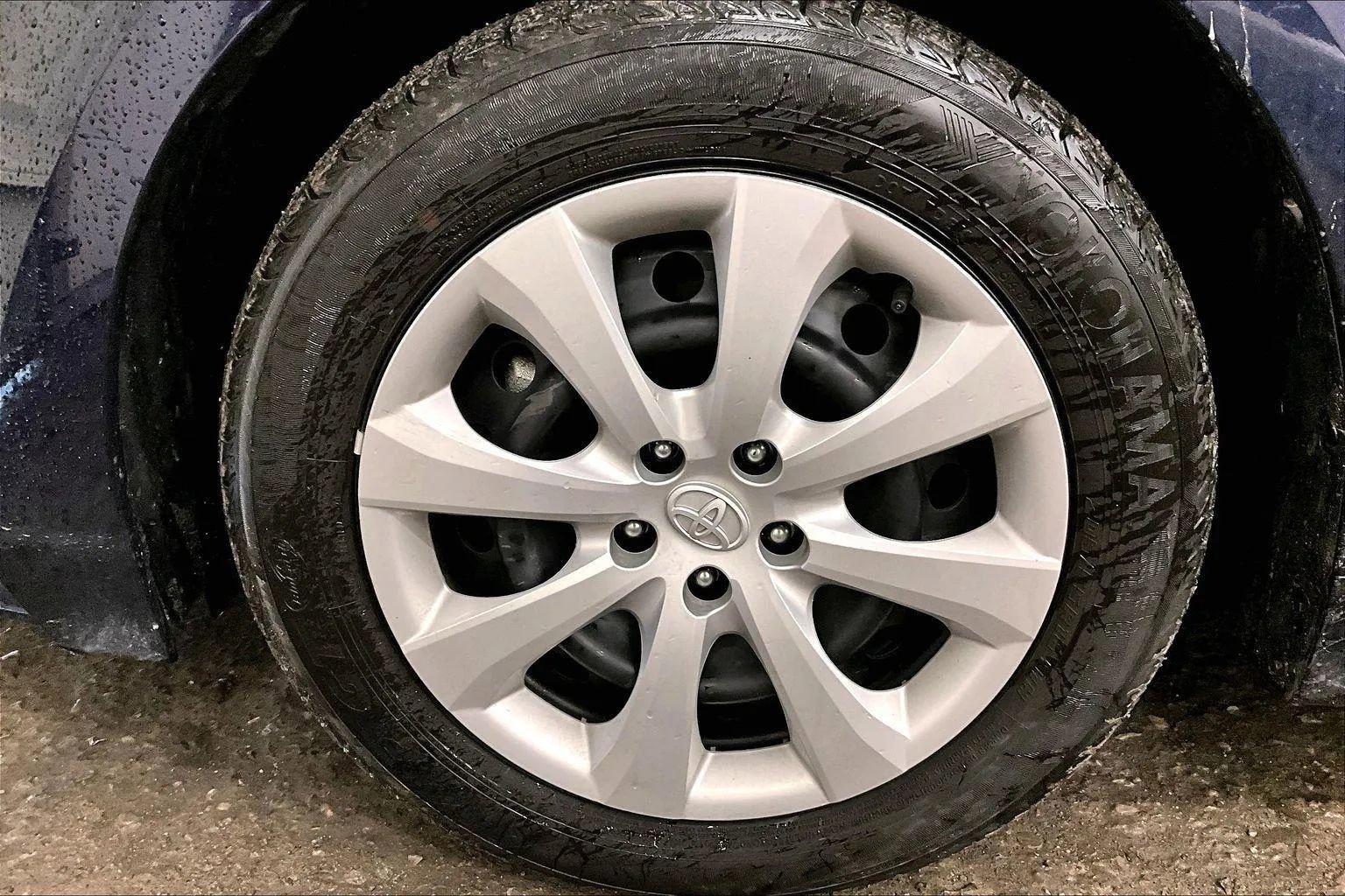 Used 2024 Toyota Corolla LE image 8