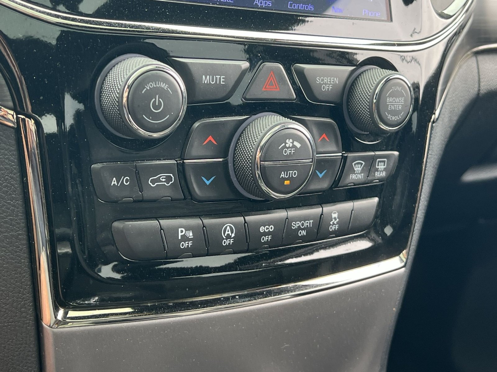 Used 2019 Jeep Grand Cherokee Limited X AWD/4WD image 21