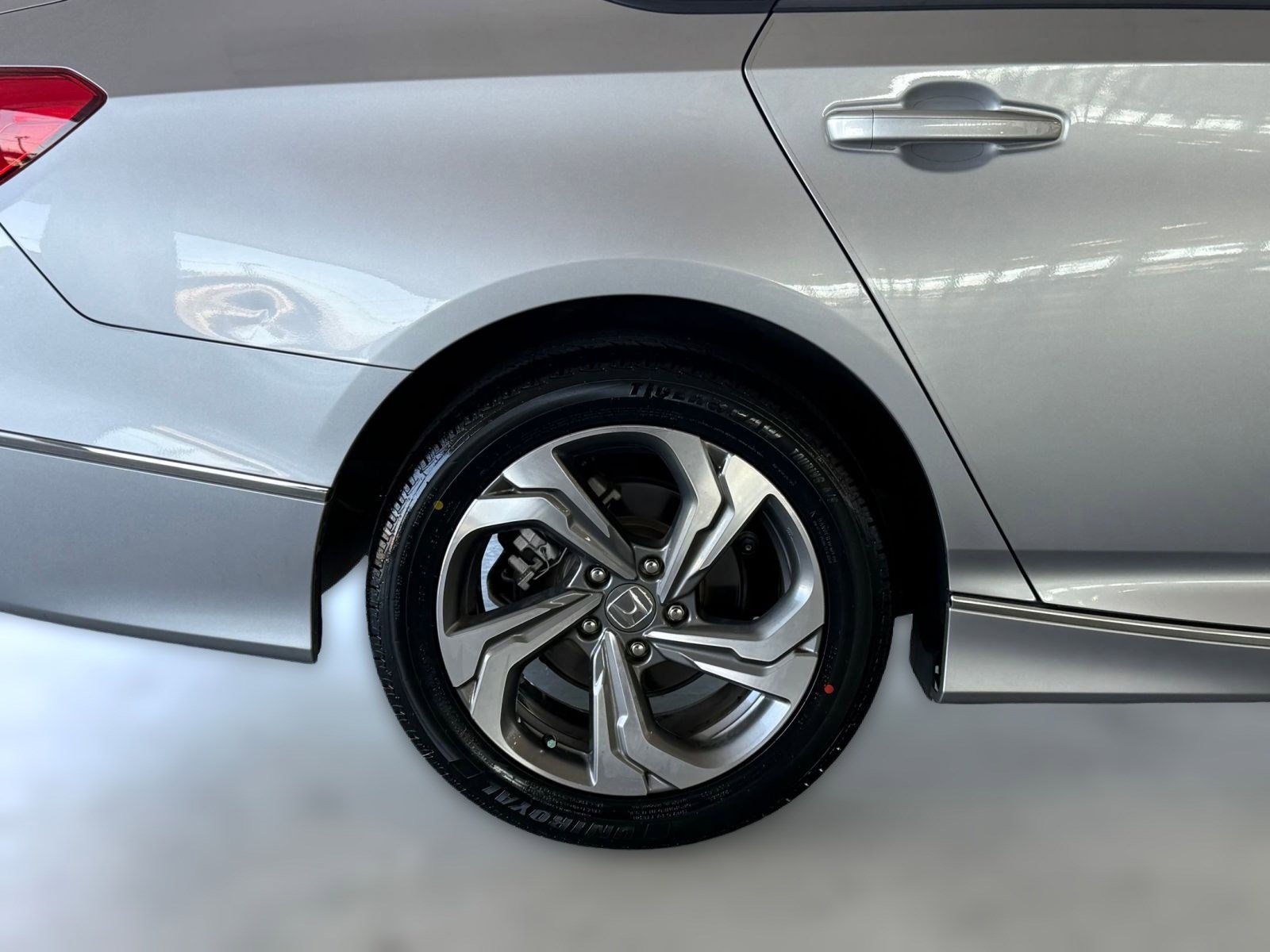 Used 2020 Honda Accord EX-L image 12