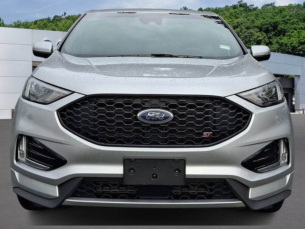 Certified 2019 Ford Edge ST w/ Cold Weather Package AWD/4WD image 2