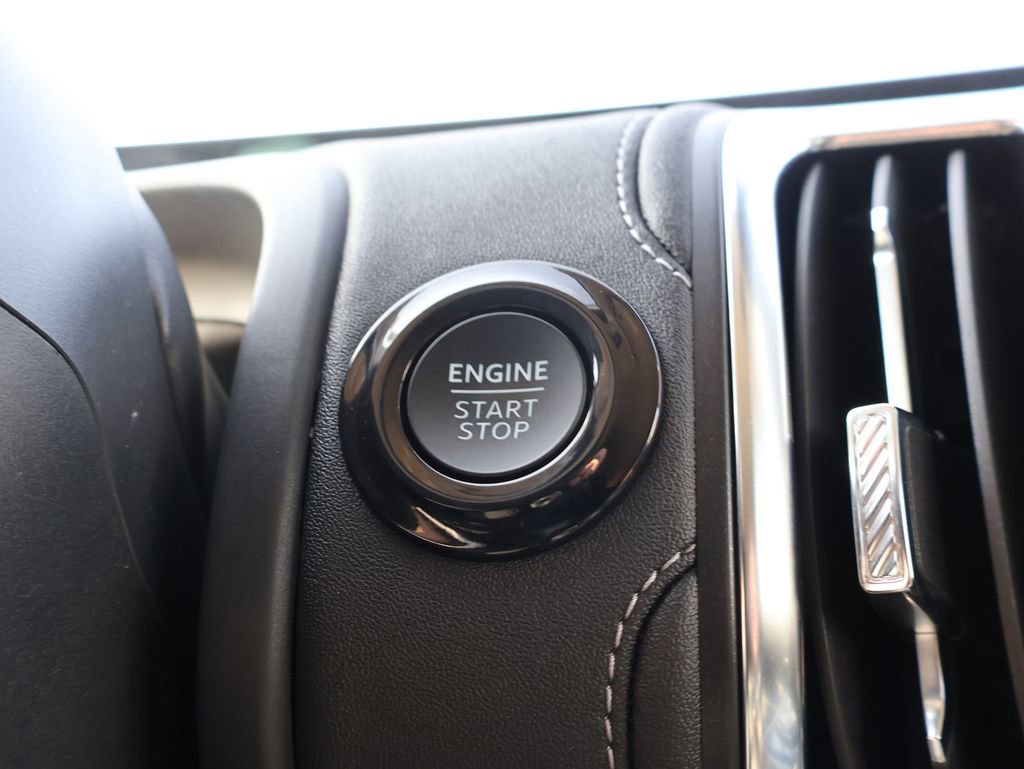 Certified 2025 Ford Expedition Platinum image 35