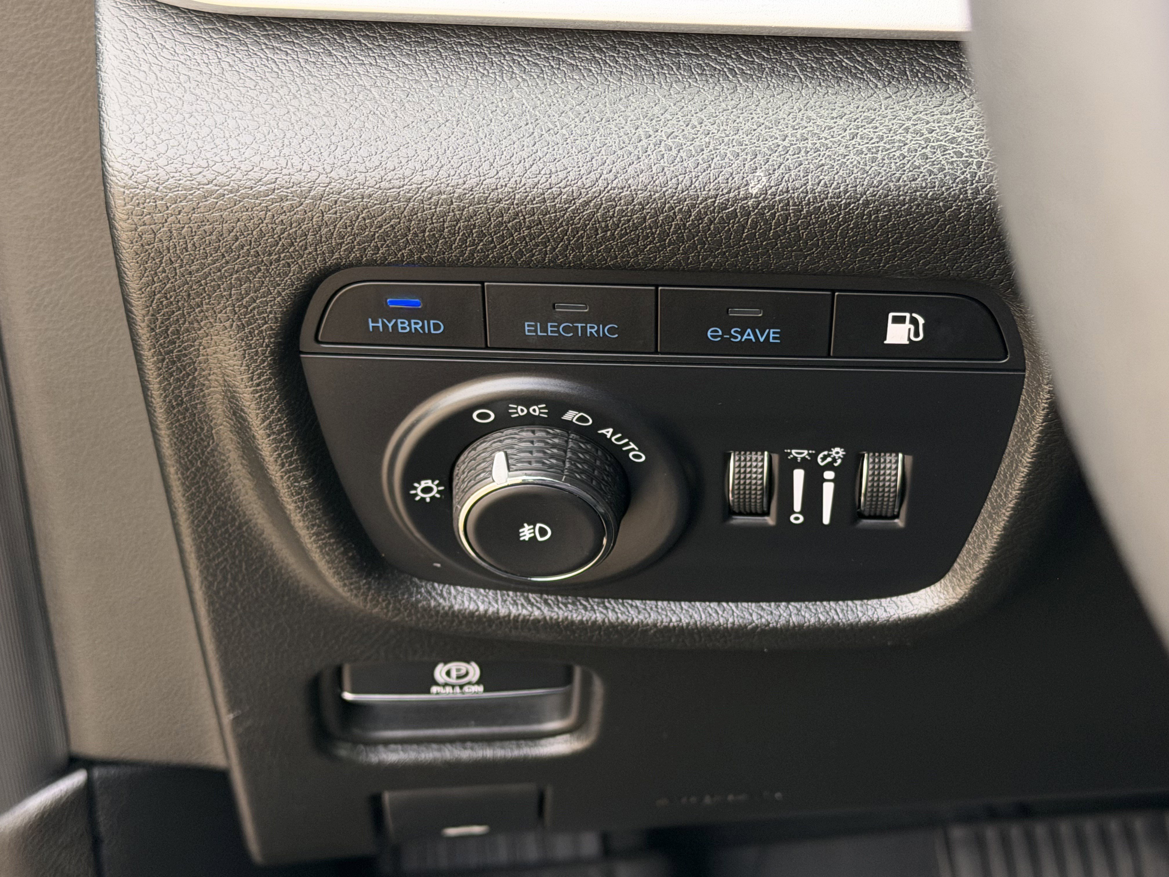 Used 2022 Jeep Grand Cherokee Trailhawk w/ Luxury Tech Group III AWD/4WD image 26