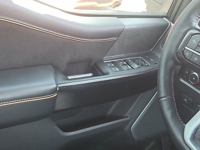 Certified 2024 Ford F350 Platinum w/ FX4 Off-Road Package image 11