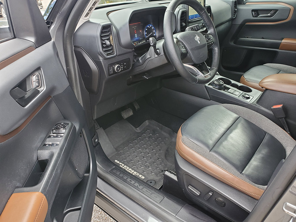Certified 2022 Ford Bronco Sport Outer Banks w/ Tech Package AWD/4WD image 10