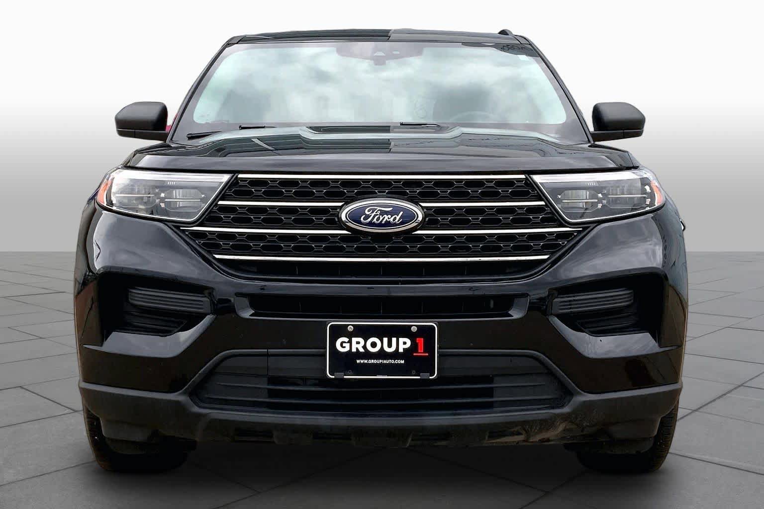Certified 2024 Ford Explorer XLT RWD image 4