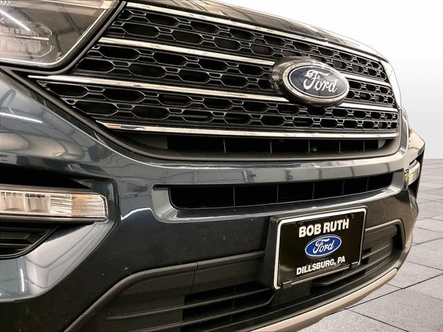 Certified 2022 Ford Explorer XLT w/ Equipment Group 202A AWD/4WD image 30