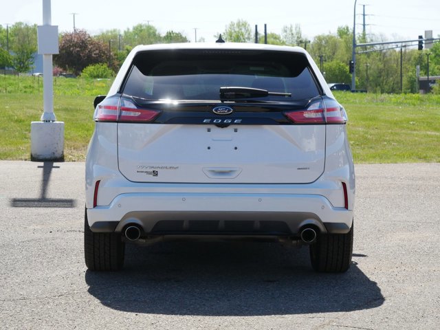 Certified 2021 Ford Edge Titanium w/ Equipment Group 301A AWD/4WD image 4