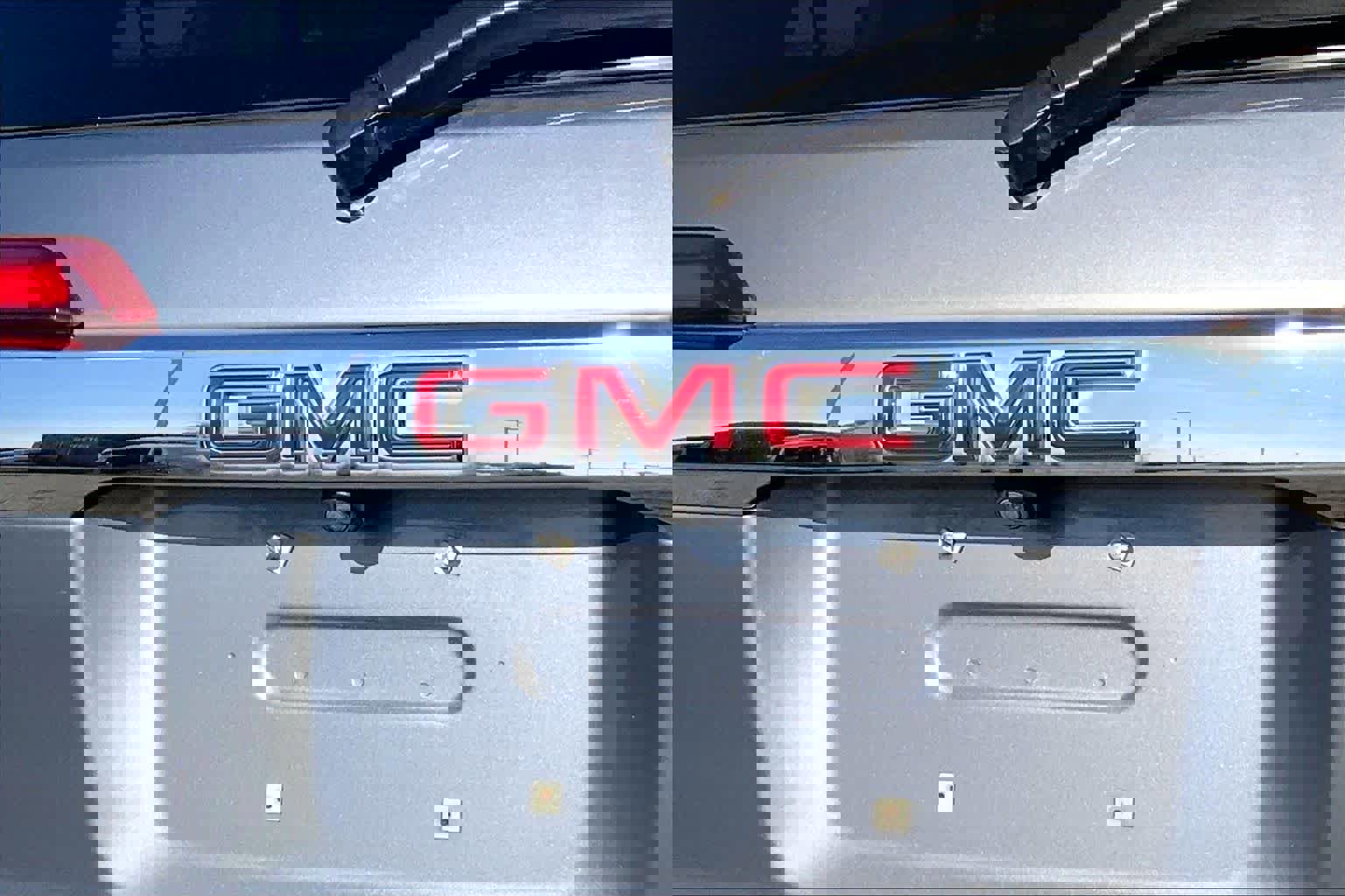 Used 2020 GMC Acadia SLT w/ Premium Package image 28