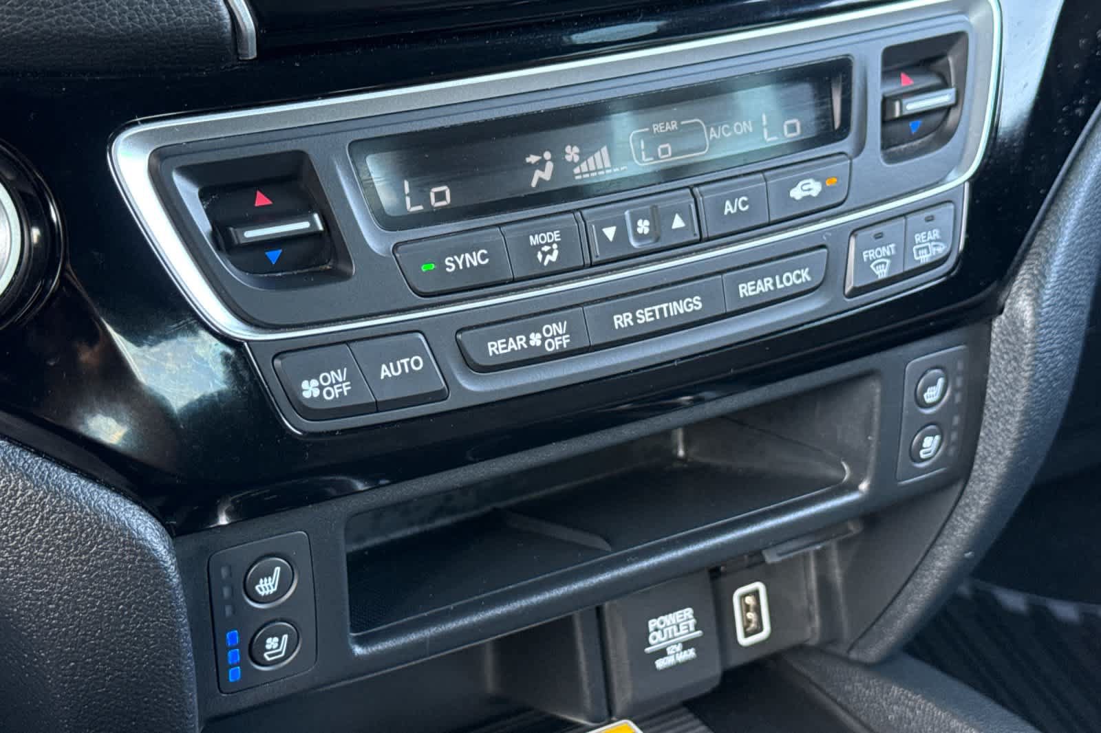 Used 2022 Honda Passport Elite image 21