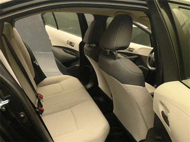 Used 2022 Toyota Corolla LE image 13