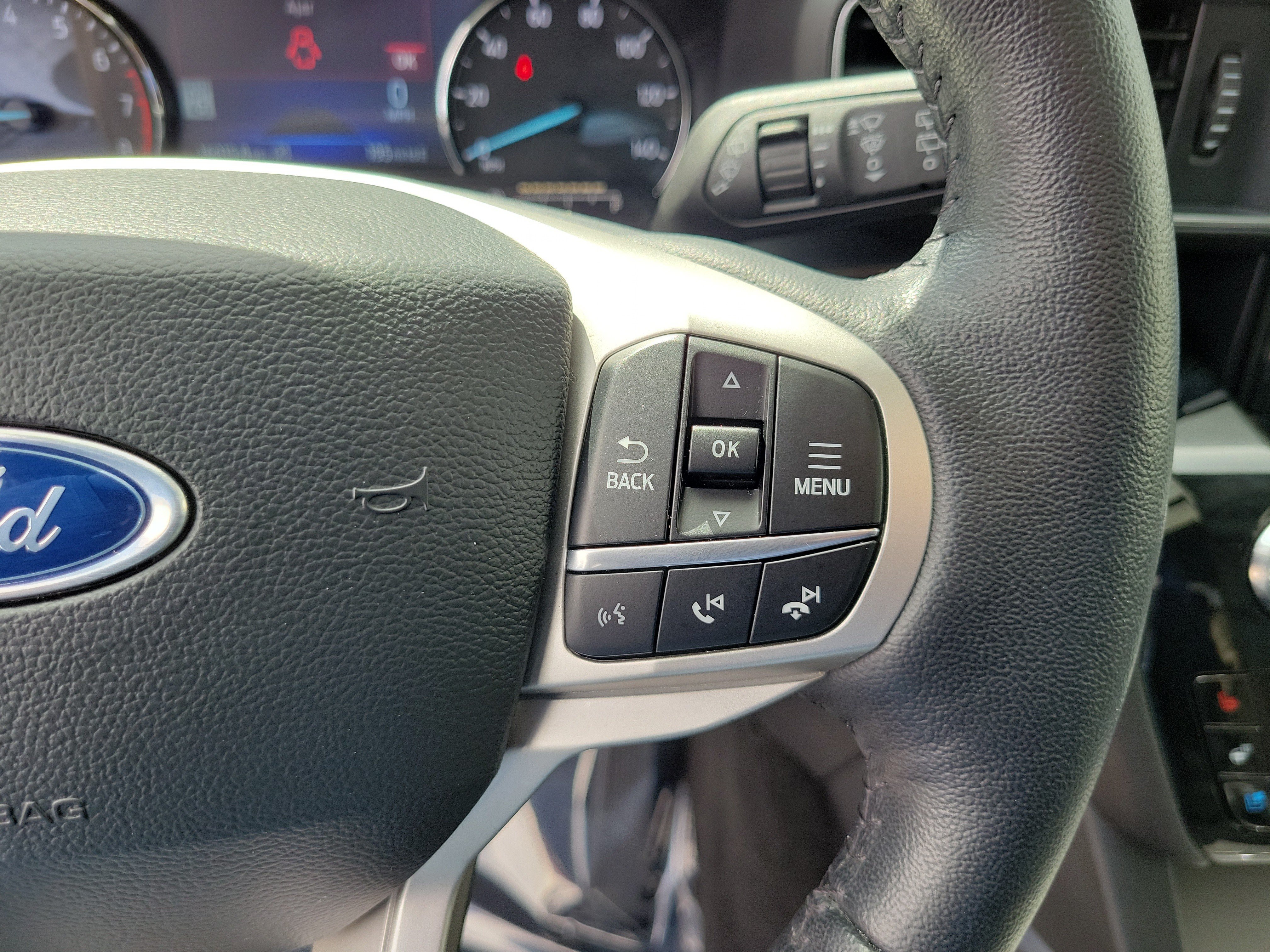 Certified 2023 Ford Explorer Limited w/ Limited Technology Package RWD image 24