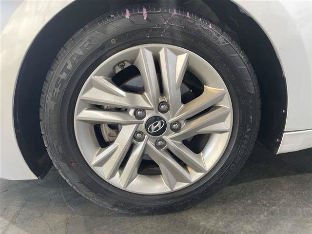 Used 2019 Hyundai Elantra SEL FWD image 10