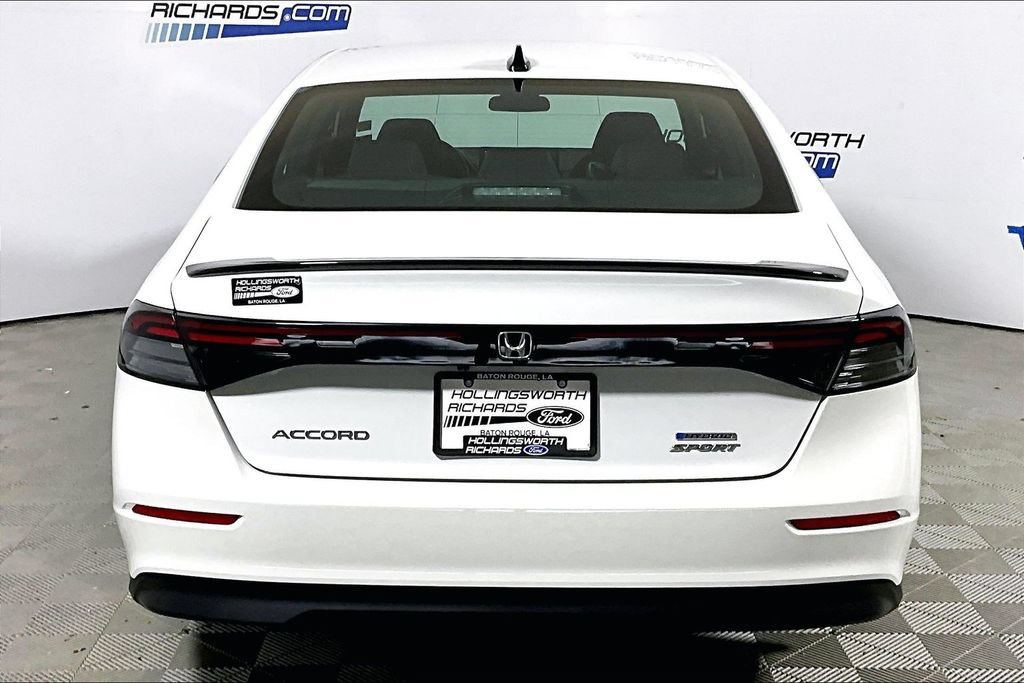 Used 2024 Honda Accord Sport image 4