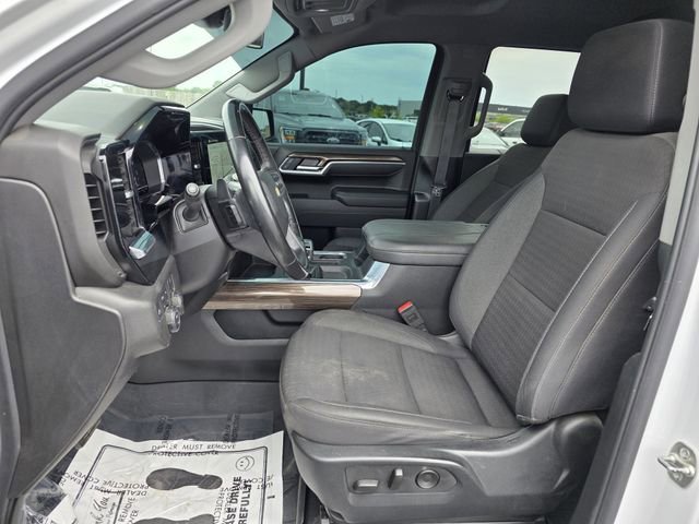 Used 2025 Chevrolet Silverado 1500 LT w/ Z71 Off-Road Package AWD/4WD image 13