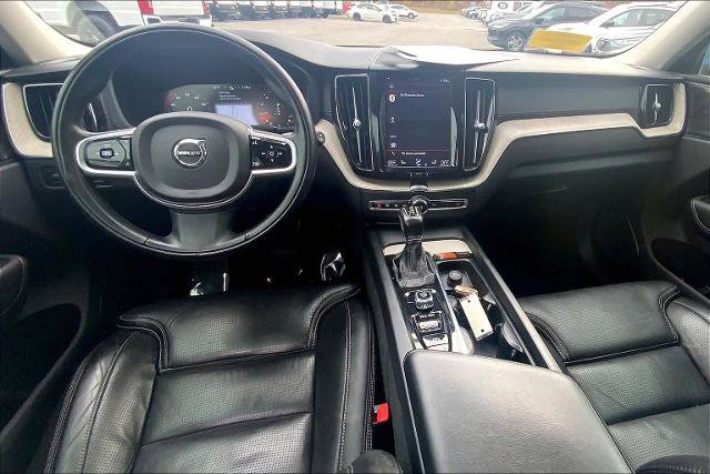 Used 2021 Volvo XC60 T5 Inscription image 15