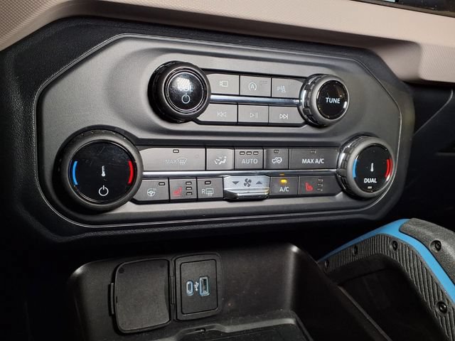 Certified 2022 Ford Bronco Wildtrak AWD/4WD image 8