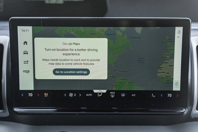 Certified 2025 Ford Expedition Active image 30