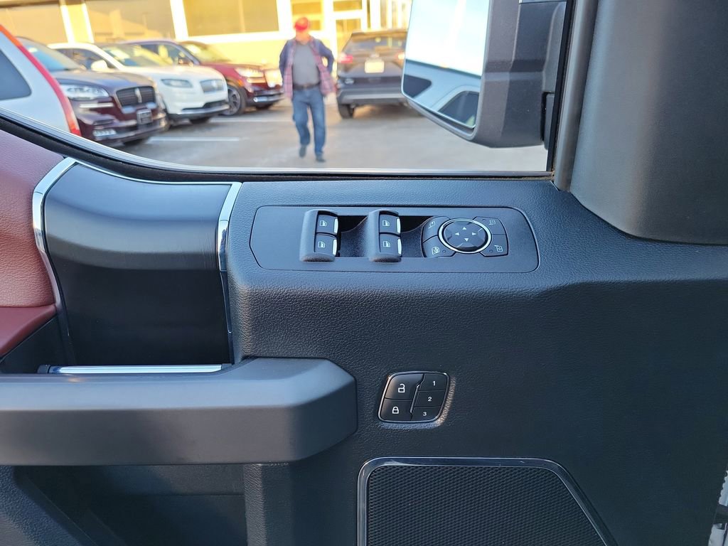 Certified 2019 Ford F150 Platinum w/ Equipment Group 701A Luxury image 18