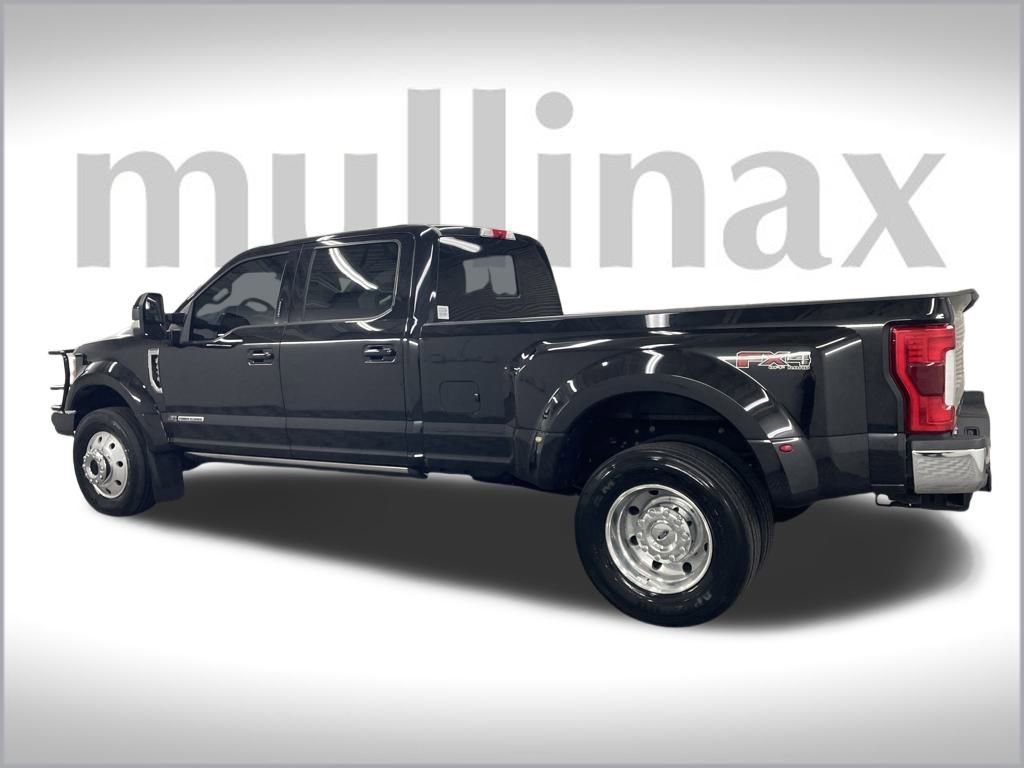 Certified 2019 Ford F450 Lariat w/ Lariat Ultimate Package image 3