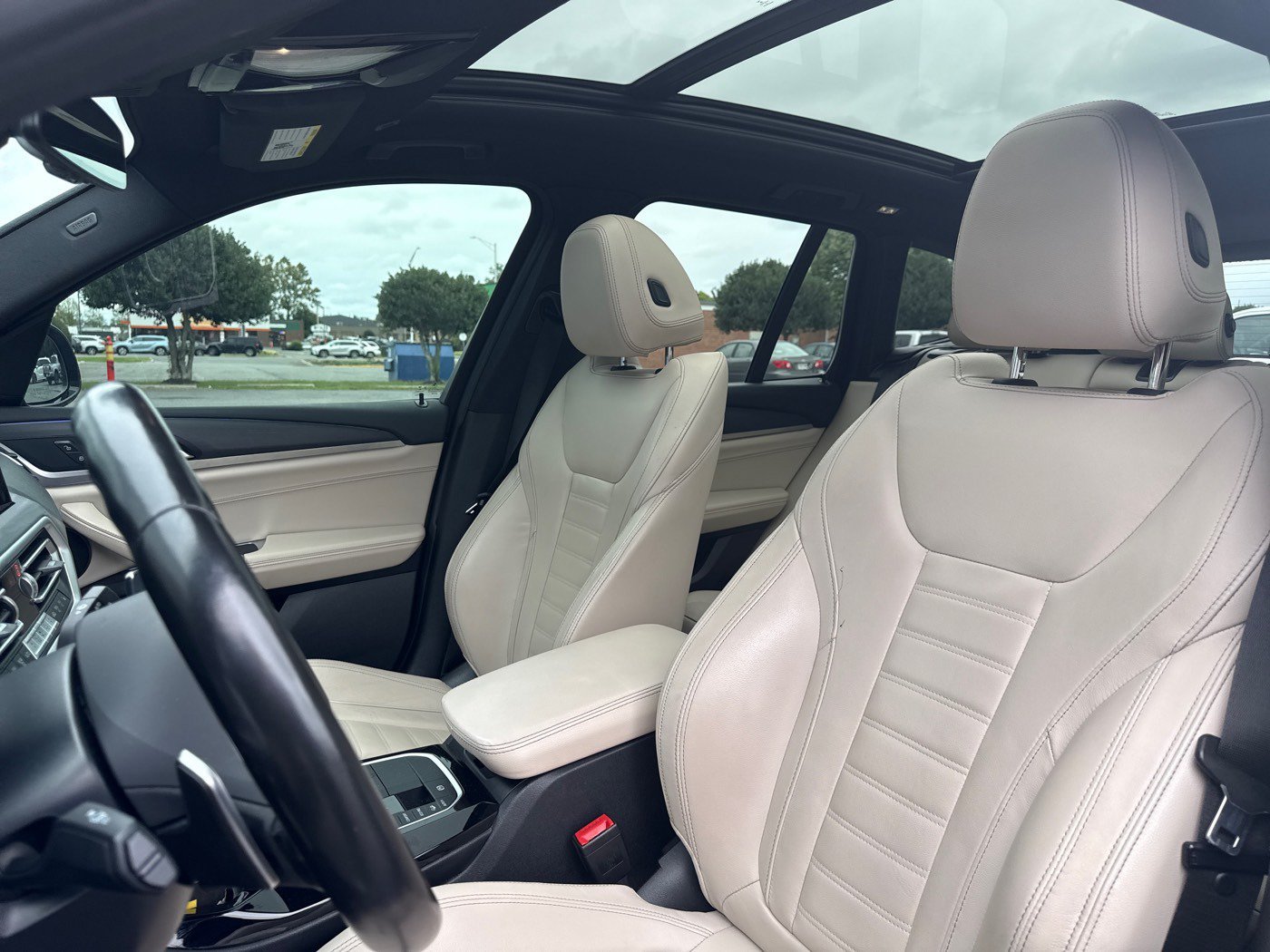 Used 2022 BMW X3 xDrive30i w/ M Sport Package AWD/4WD image 9