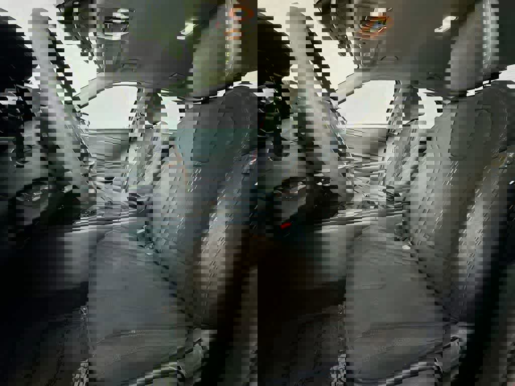 Used 2023 Hyundai Elantra SEL w/ Preferred Accessory Package image 14