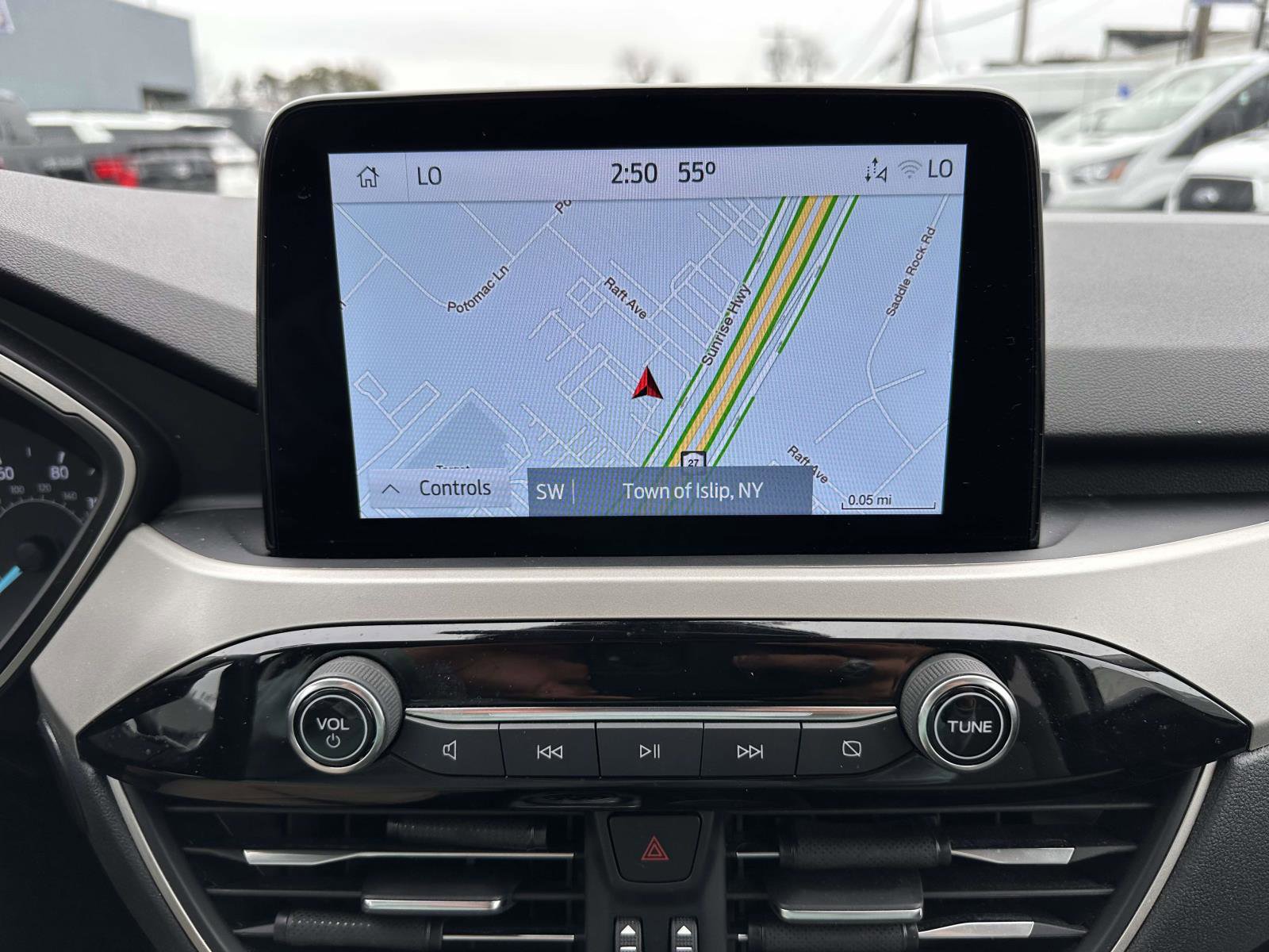 Certified 2022 Ford Escape SE w/ SE Sport Appearance Package image 24