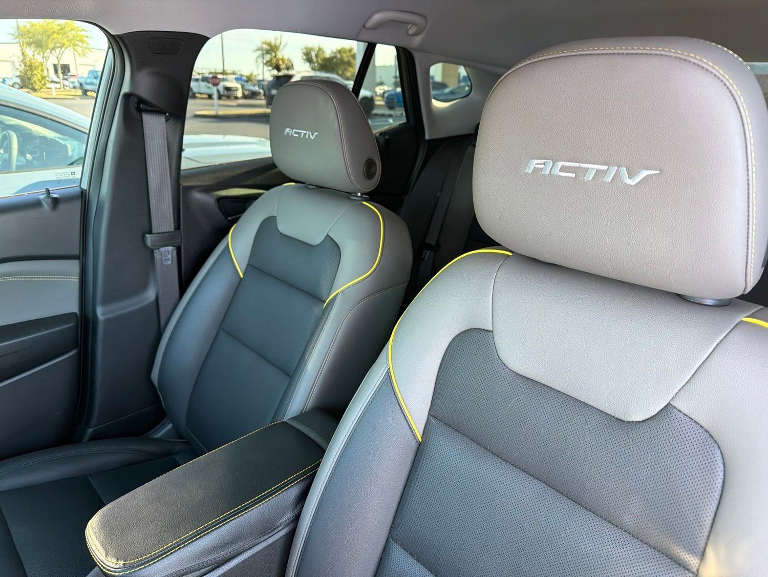Used 2025 Chevrolet Trax ACTIV w/ Driver Confidence Package FWD image 17