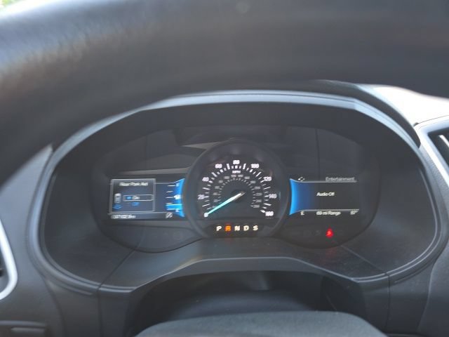 Certified 2022 Ford Edge SE w/ Black Appearance Package AWD/4WD image 11