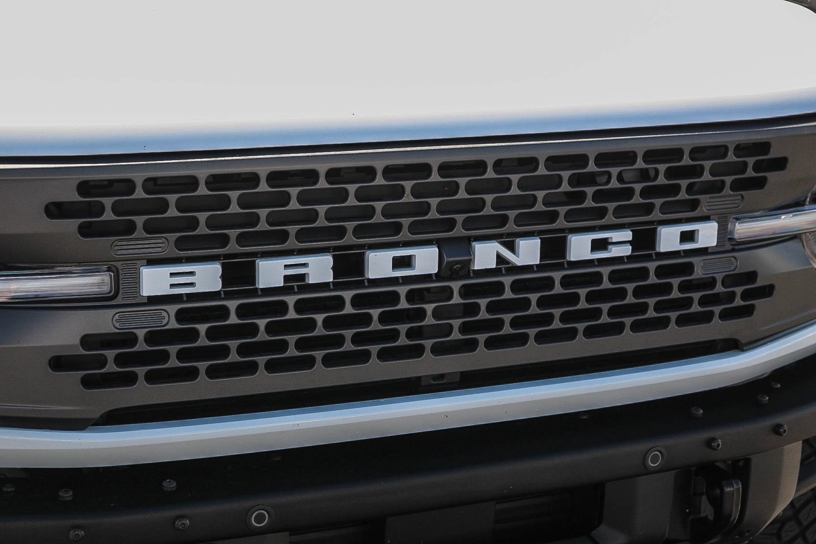 Certified 2023 Ford Bronco Badlands w/ Sasquatch Package AWD/4WD image 5