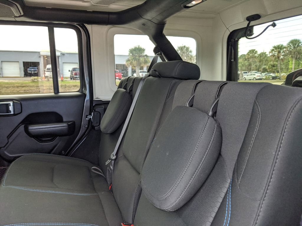 Used 2022 Jeep Wrangler Unlimited Rubicon 4xe w/ Steel Bumper Group image 21