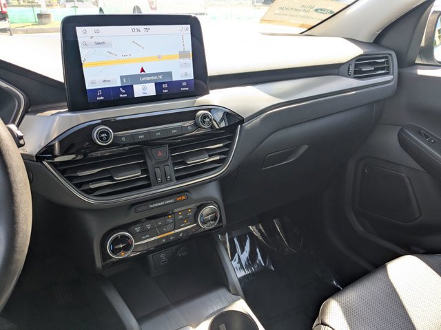 Certified 2022 Ford Escape Titanium w/ Class II Trailer Tow Package image 22