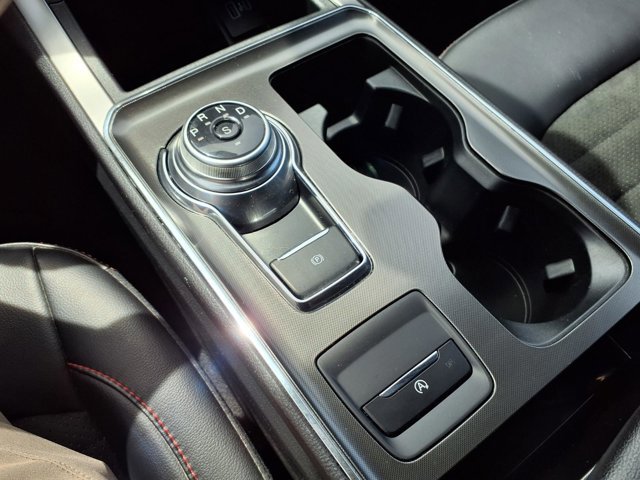 Certified 2024 Ford Edge ST-Line AWD/4WD image 15