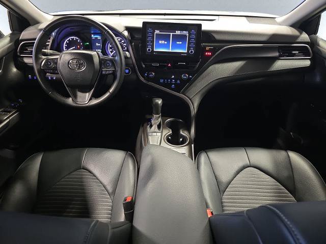 Used 2023 Toyota Camry SE w/ Cold Weather Package FWD image 6
