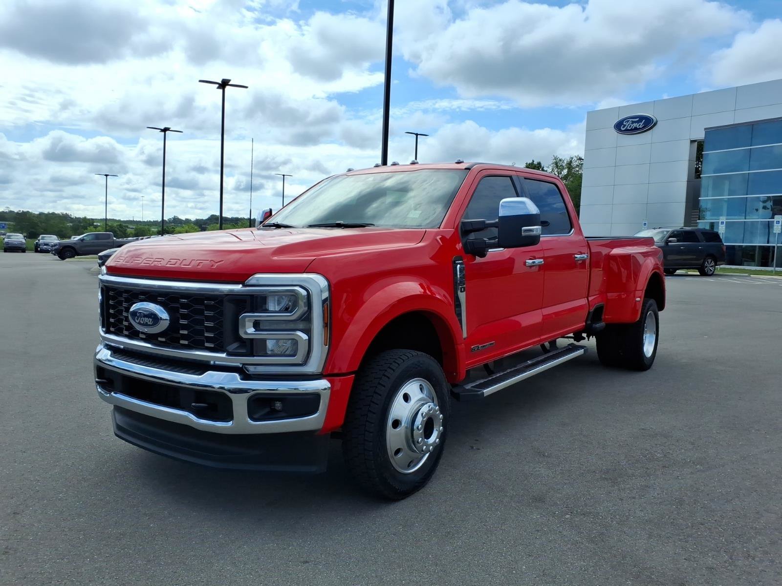 Certified 2025 Ford F450 Lariat w/ Chrome Package AWD/4WD image 7