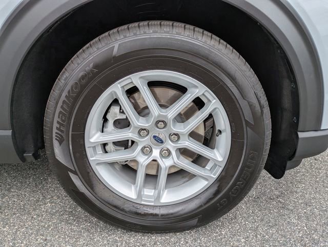 Certified 2026 Ford Explorer Active w/ Active Comfort Package RWD image 11