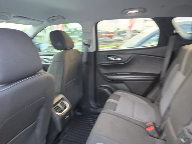 Used 2024 Chevrolet Blazer LT FWD image 27