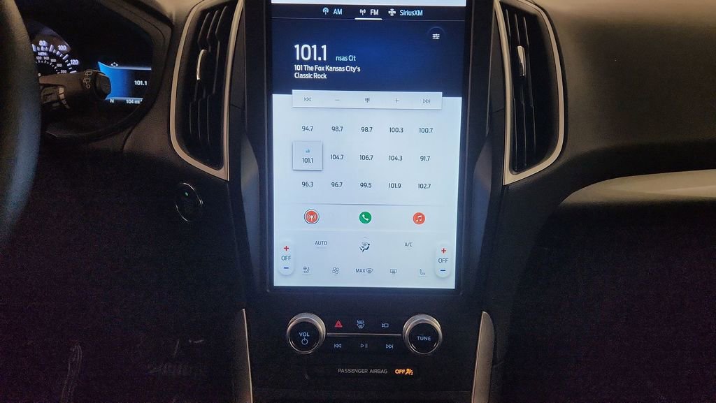 Certified 2023 Ford Edge SEL w/ Convenience Package image 16