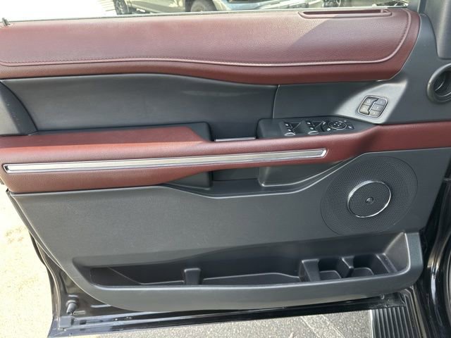Certified 2023 Ford Expedition Limited image 17