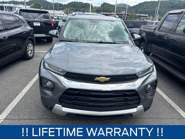 Used 2022 Chevrolet TrailBlazer LT w/ Convenience Package FWD image 3