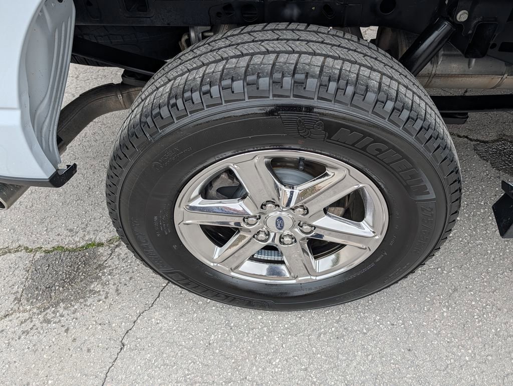 Certified 2025 Ford F150 XLT w/ Equipment Group 302A MID image 34