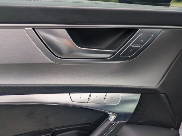 Used 2021 Audi S6 Prestige w/ Prestige Package image 13