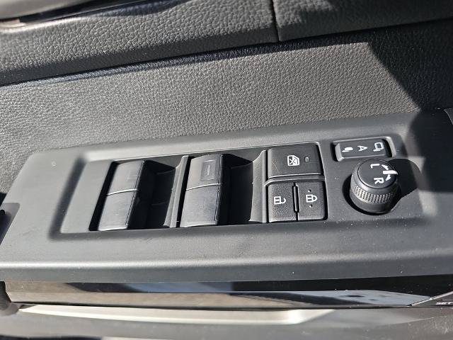 Used 2026 Toyota Tundra Limited AWD/4WD image 26